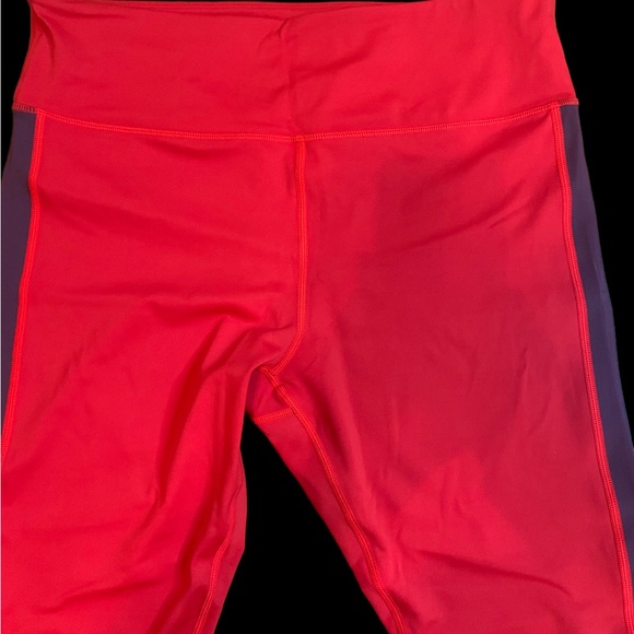 Zyia light n tight red stripe leggings Crop hi rise - Picture 2 of 5